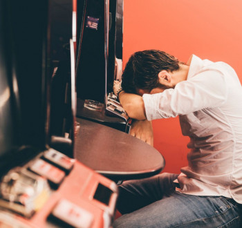 Игромания в Чонг Тале